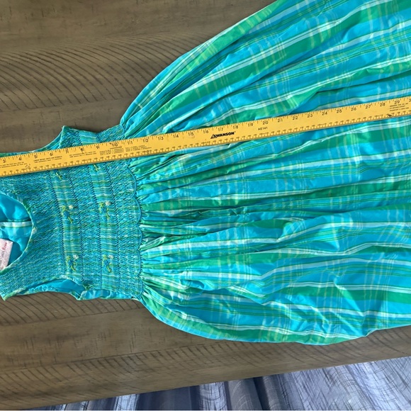 Charming Blue Green plaid smocking long girls Dress size 10 Easter wedding - Picture 4 of 8